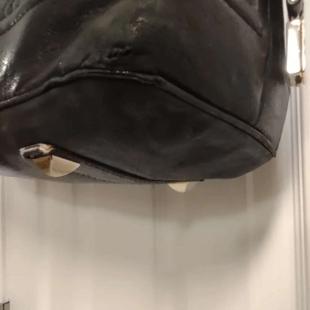 L.A.M.B. - Picture 3 of 16